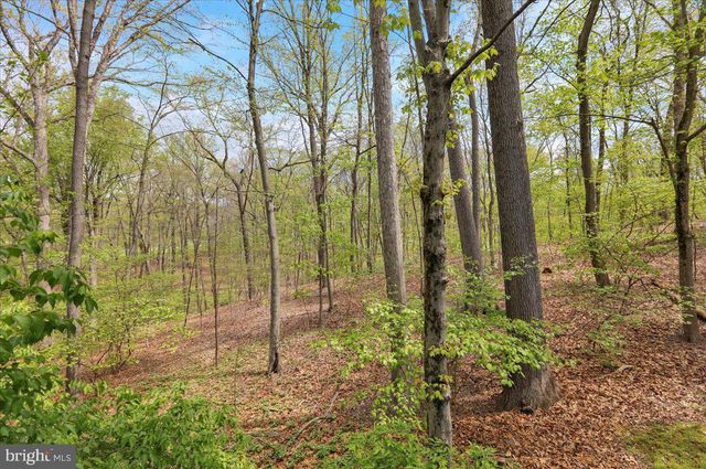 13 NASSAU CIR, Reading, PA 19607