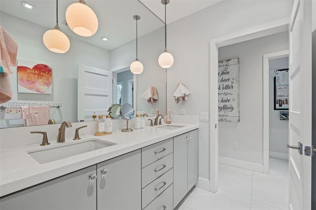 7980 SW 108th St, Miami, FL 33156