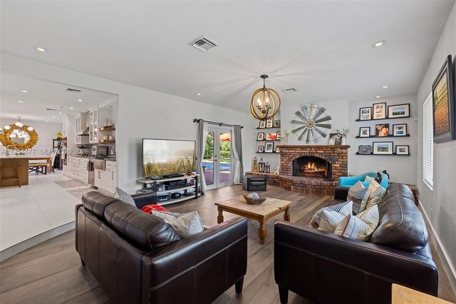 7980 SW 108th St, Miami, FL 33156