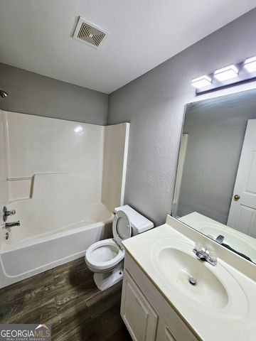 375 Brookview Drive, Riverdale, GA 30274