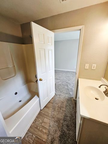 375 Brookview Drive, Riverdale, GA 30274