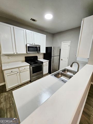 375 Brookview Drive, Riverdale, GA 30274