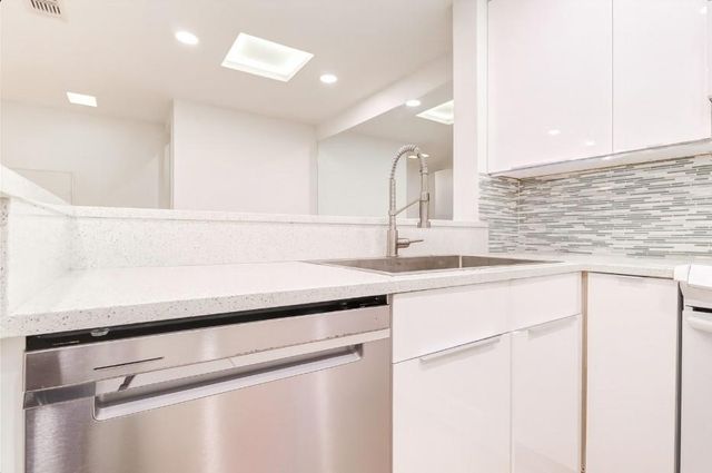 2829 Timmons Lane 167, Houston, TX 77027