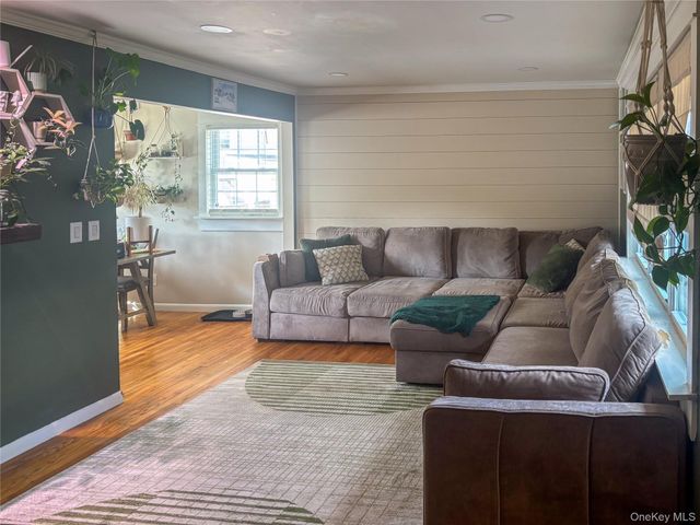 15 Harvard Drive, Walden, NY 12586