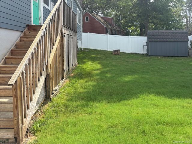 15 Harvard Drive, Walden, NY 12586