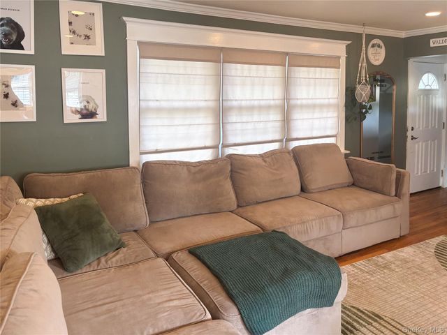 15 Harvard Drive, Walden, NY 12586