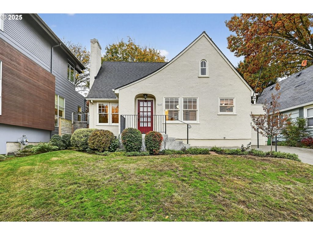 7737 Se 17TH Ave, Portland, OR 97202