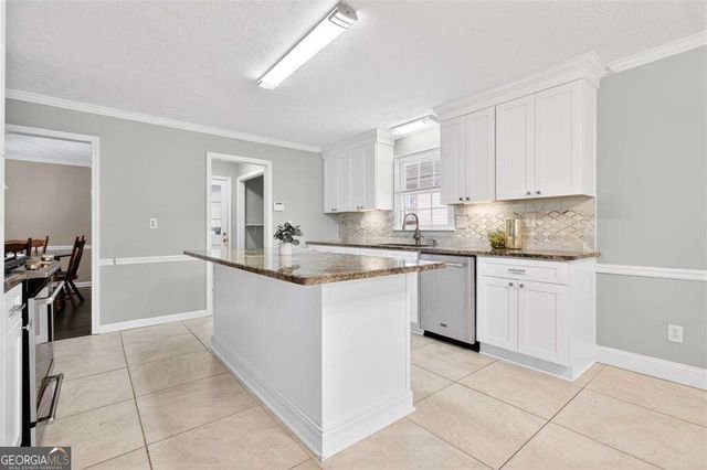 291 Shore Drive, Suwanee, GA 30024