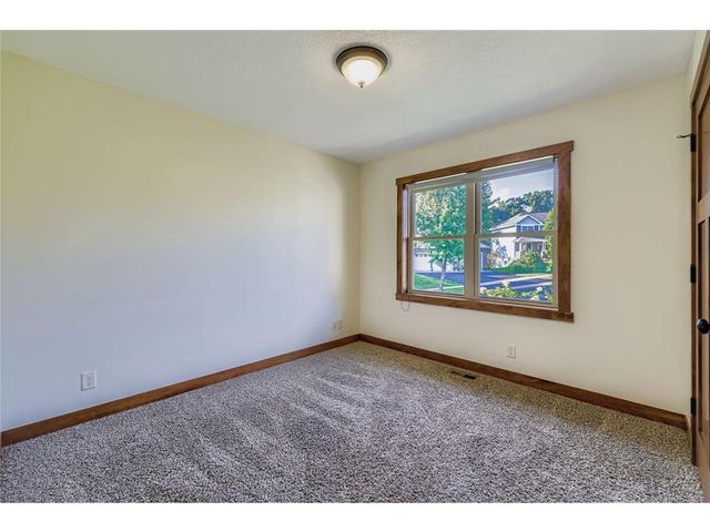 248 Smith Circle, River Falls, WI 54022