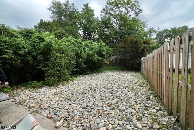 13 Thomas St, Bloomfield Twp., NJ 07003