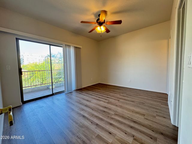 510 W University Drive 208, Tempe, AZ 85281