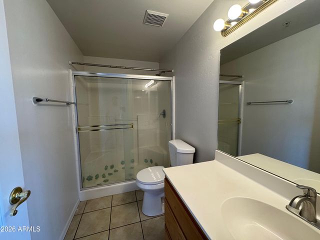 510 W University Drive 208, Tempe, AZ 85281