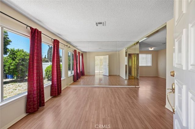 15841 Marlin Place, Lake Balboa, CA 91406