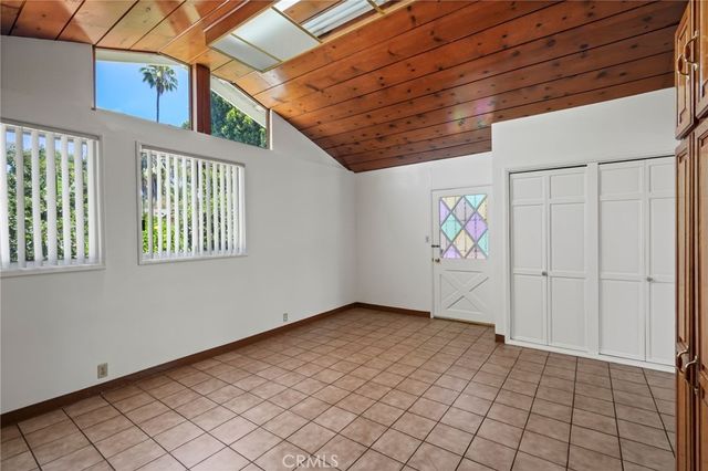 15841 Marlin Place, Lake Balboa, CA 91406