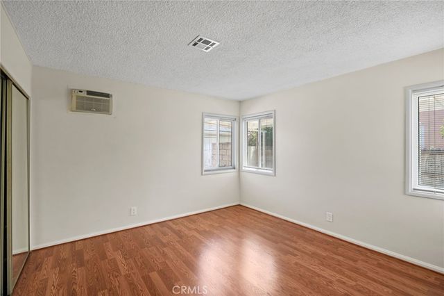15841 Marlin Place, Lake Balboa, CA 91406