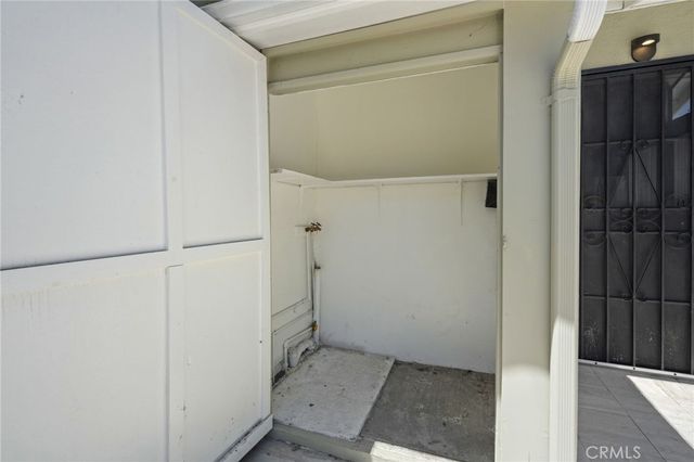 15841 Marlin Place, Lake Balboa, CA 91406