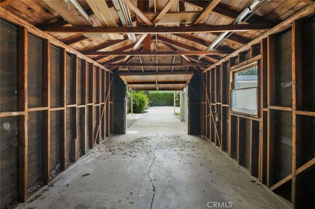 15841 Marlin Place, Lake Balboa, CA 91406