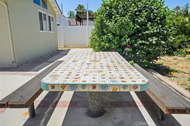 15841 Marlin Place, Lake Balboa, CA 91406