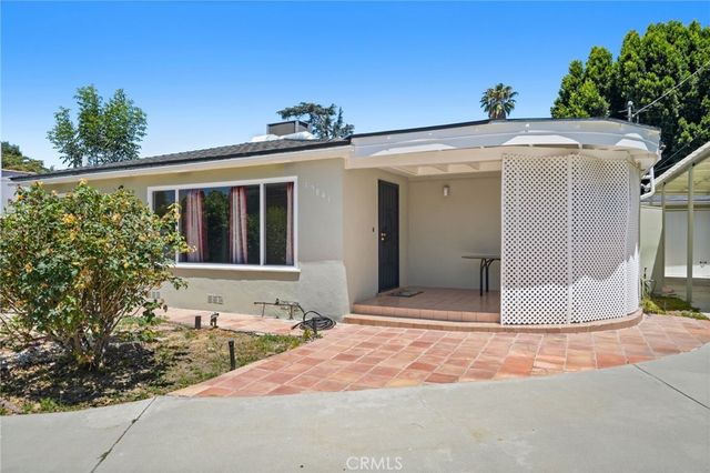 15841 Marlin Place, Lake Balboa, CA 91406