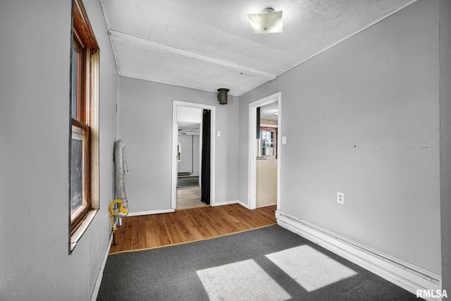 206 COOPER Street, Pekin, IL 61554