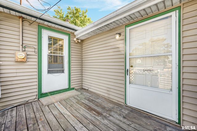 206 COOPER Street, Pekin, IL 61554