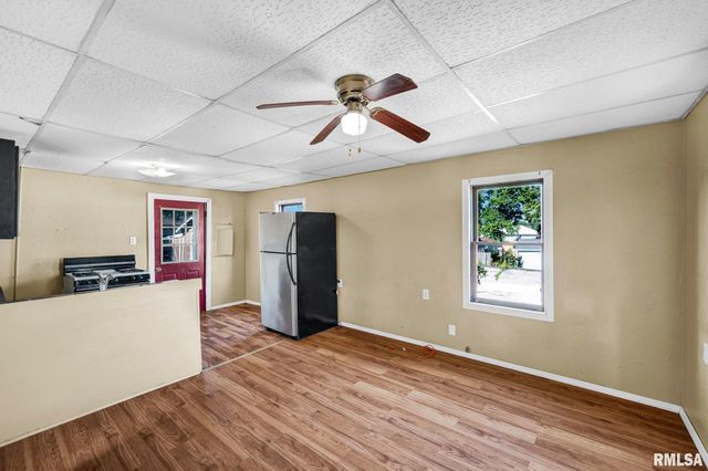 206 COOPER Street, Pekin, IL 61554