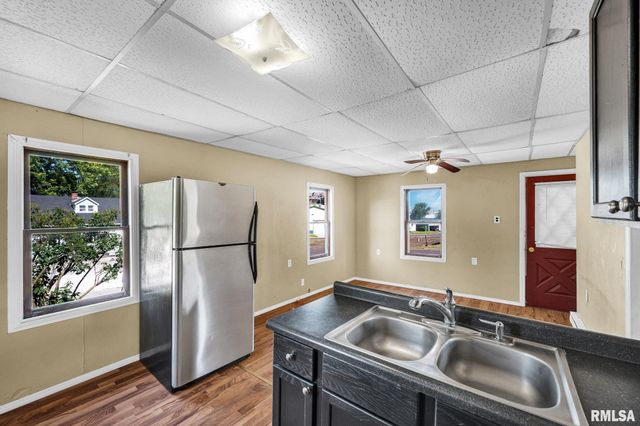 206 COOPER Street, Pekin, IL 61554