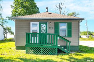 206 COOPER Street, Pekin, IL 61554