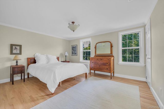 2 Smull Lane, Port Washington, NY 11050