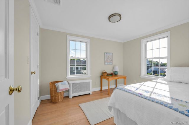 2 Smull Lane, Port Washington, NY 11050