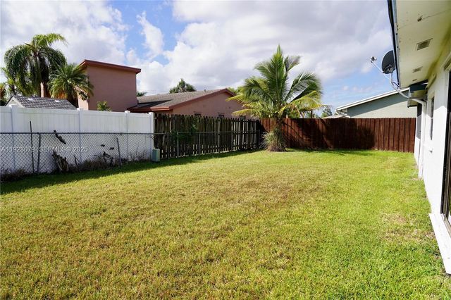 16708 SW 5th Way, Weston, FL 33326