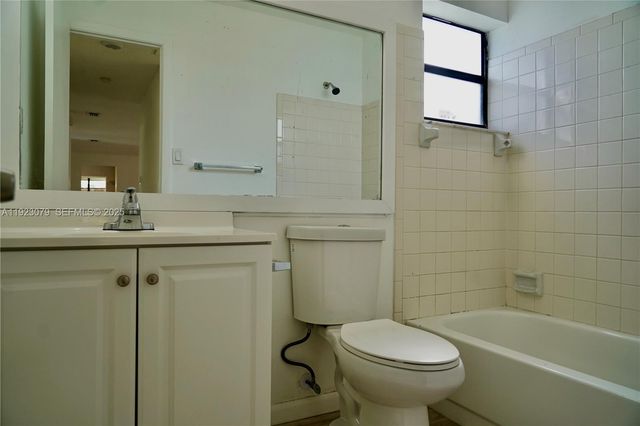 16708 SW 5th Way, Weston, FL 33326