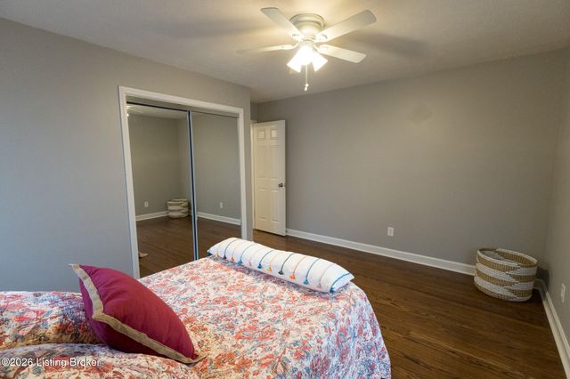 4309 Southridge Dr, Louisville, KY 40272