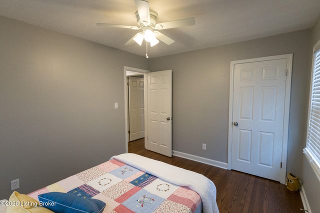 4309 Southridge Dr, Louisville, KY 40272