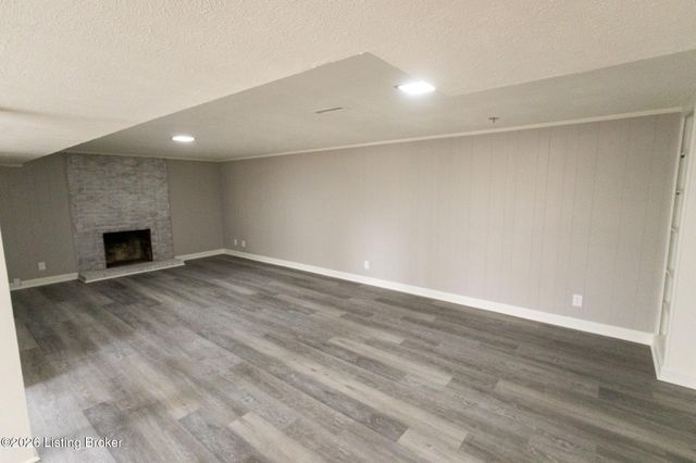 4309 Southridge Dr, Louisville, KY 40272