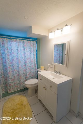 4309 Southridge Dr, Louisville, KY 40272