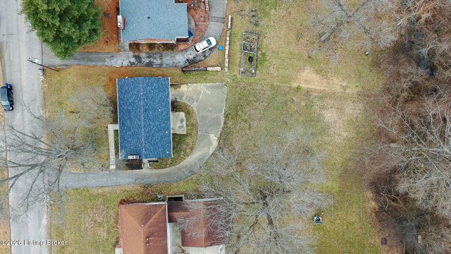 4309 Southridge Dr, Louisville, KY 40272