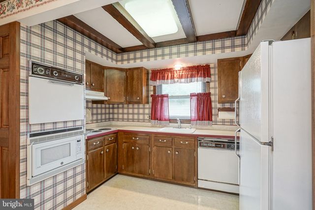 300 NASSAU, Paulsboro, NJ 08066
