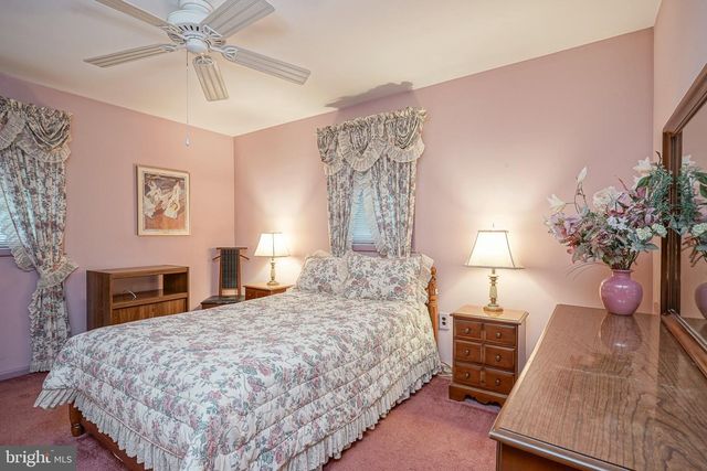 300 NASSAU, Paulsboro, NJ 08066