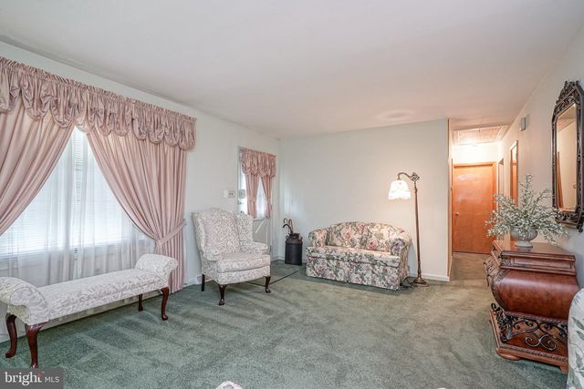 300 NASSAU, Paulsboro, NJ 08066