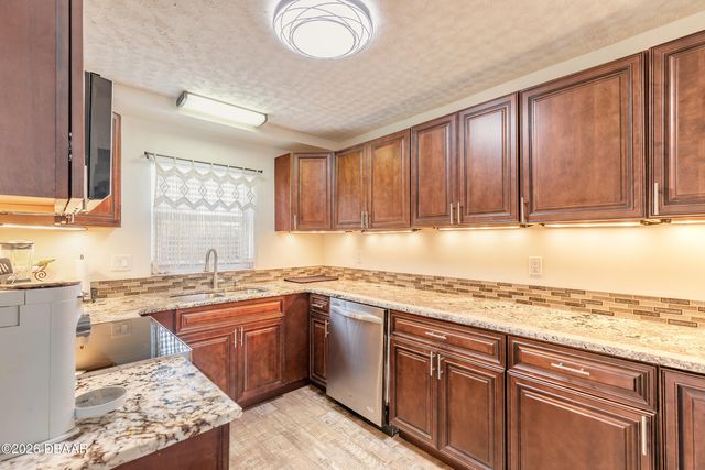 220 Leisure Circle, Port Orange, FL 32127