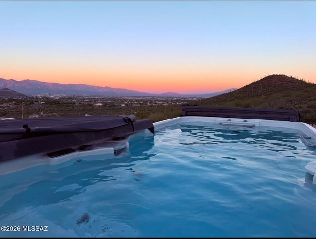 2377 W Old Ajo Way, Tucson, AZ 85746