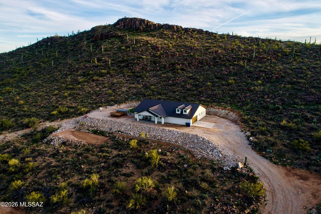 2377 W Old Ajo Way, Tucson, AZ 85746