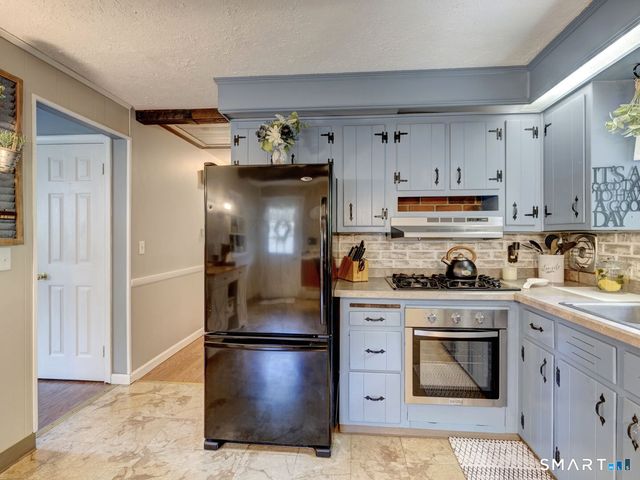 37 Cody Avenue, Plainville, CT 06062