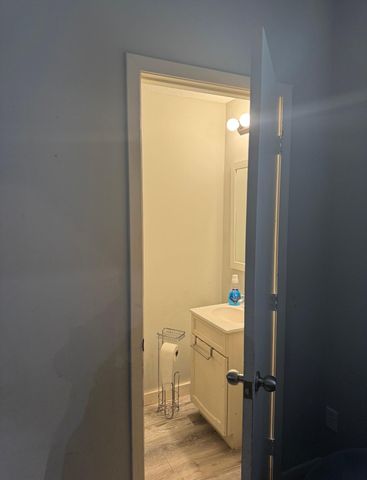 798 Cook Avenue E, Saint Paul, MN 55106