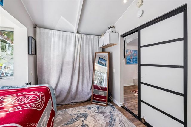 2041 N Beverly Glen Boulevard, Los Angeles, CA 90077
