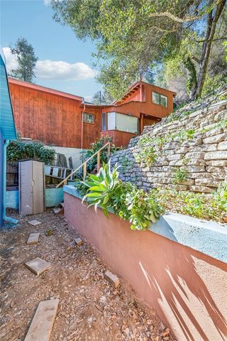2041 N Beverly Glen Boulevard, Los Angeles, CA 90077