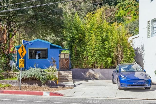 2041 N Beverly Glen Boulevard, Los Angeles, CA 90077