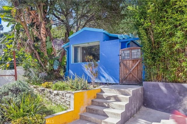 2041 N Beverly Glen Boulevard, Los Angeles, CA 90077