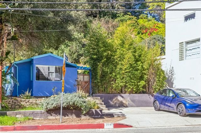 2041 N Beverly Glen Boulevard, Los Angeles, CA 90077